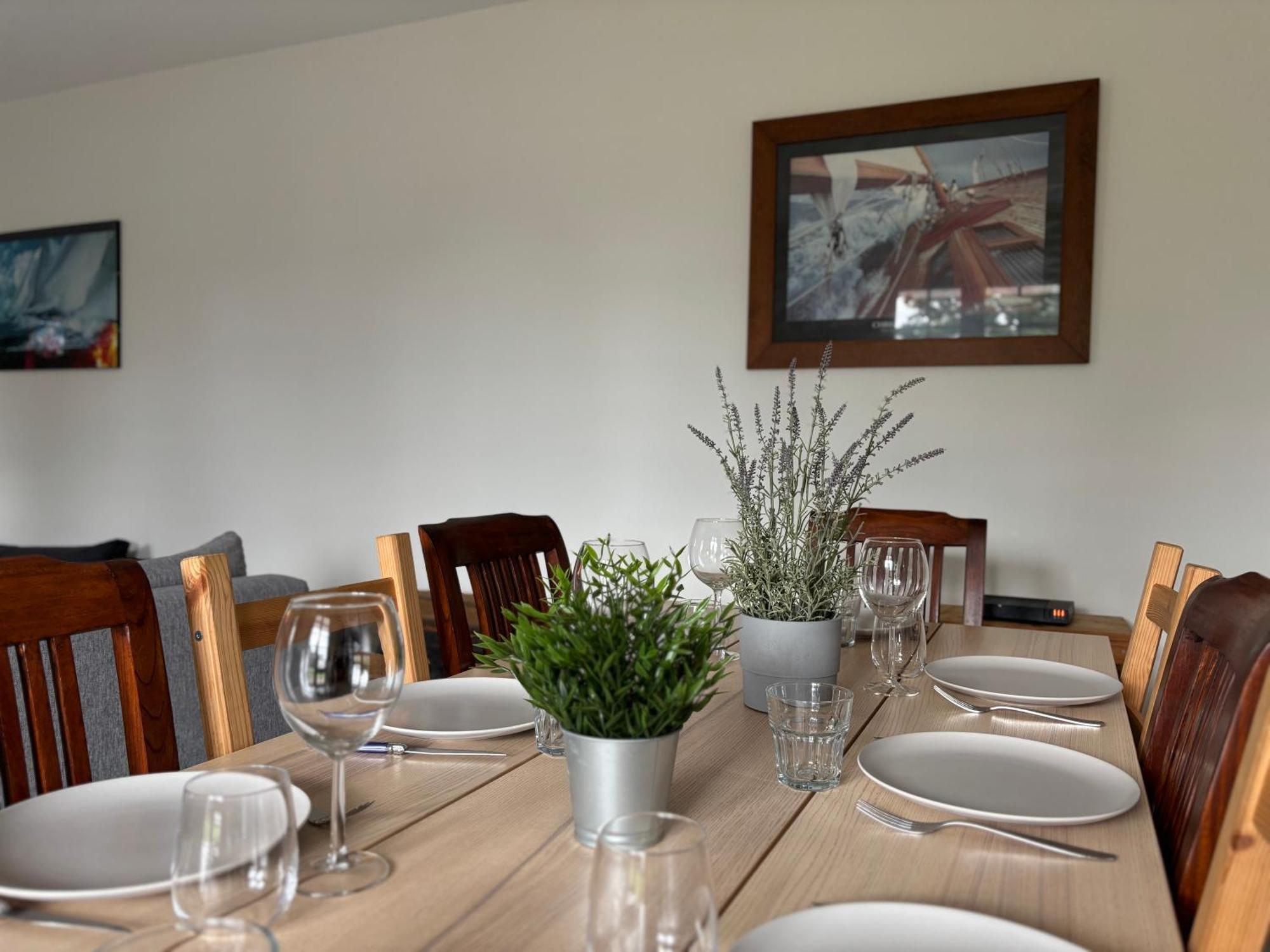 La Fromagerie Maison Lumineuse Et Spacieuse Beau Sejour 5 Ch 2 Wc 1 Sdb Grand Jardin Clos 5Mn A Pied Commerces 10 Mn Plage Omaha Beach Proche Plages Du Debarquement Trevieres Eksteriør bilde